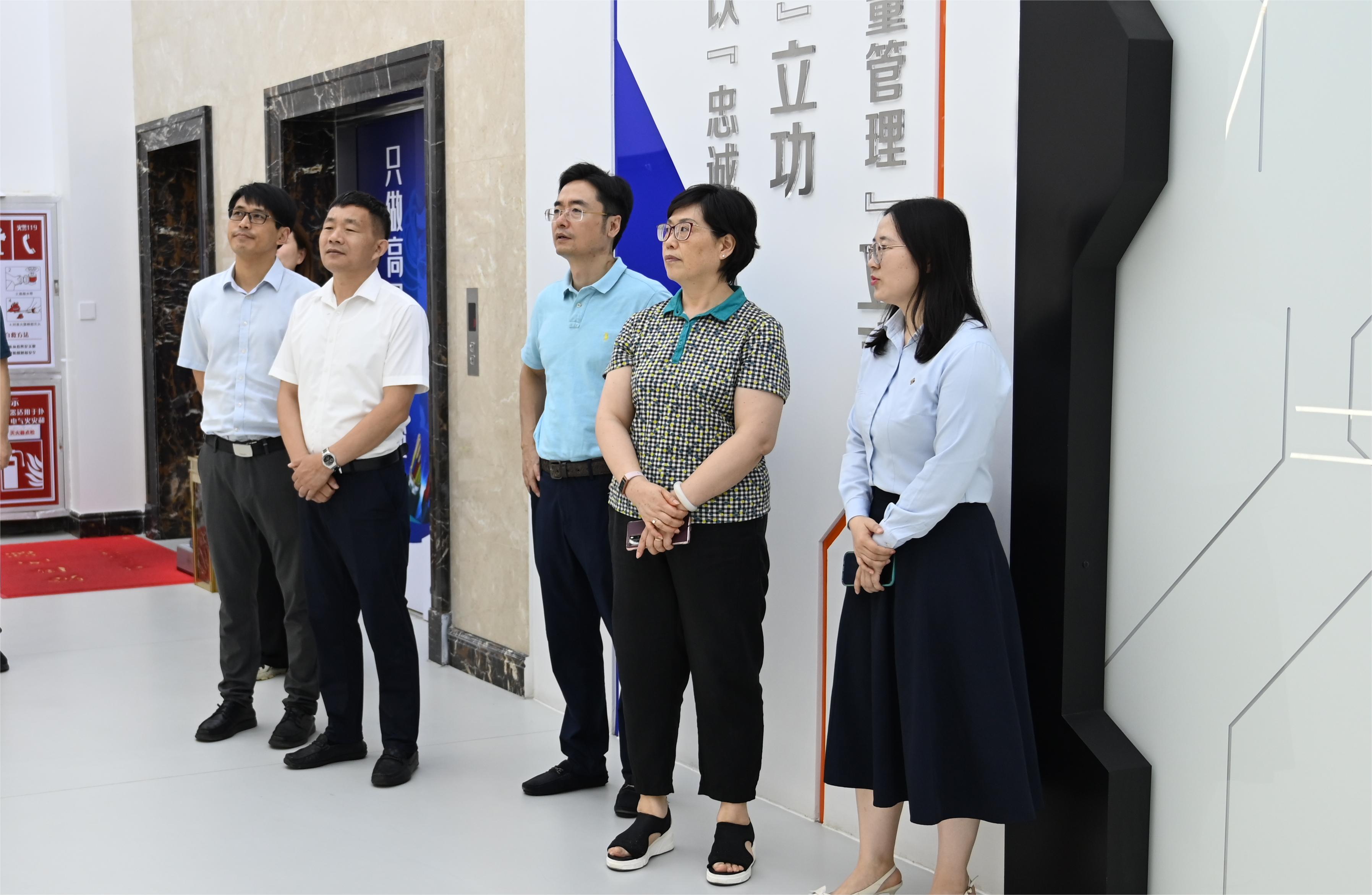 无锡市科协调研67381cm顶级游戏娱乐股份科技建设工作