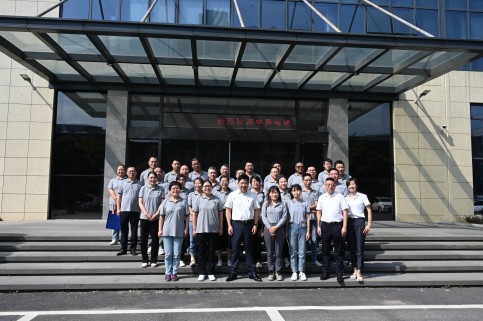 67381cm顶级游戏娱乐股份全能班组长训练营学员赴远大新材料、浙江万马学习交流